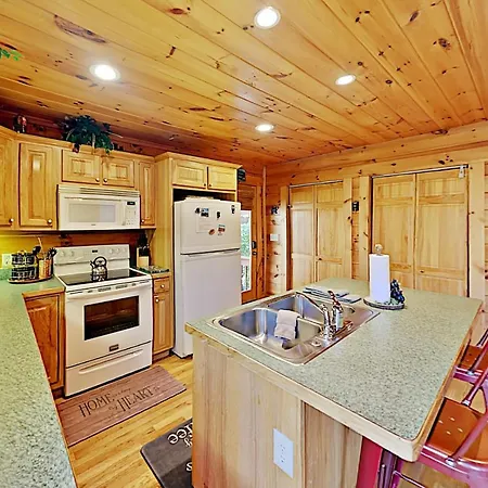 Coppertop Cabin Villa